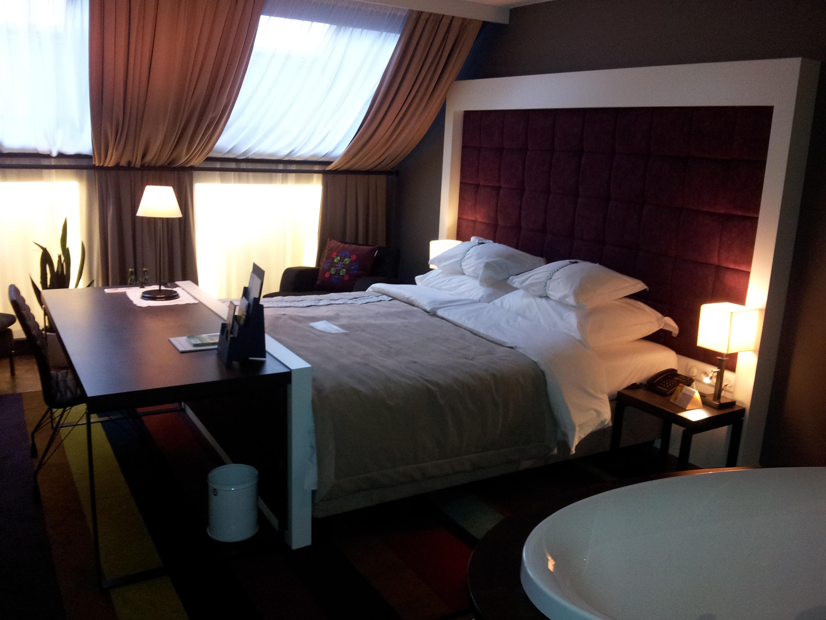 Hotel Bristol Tradition And Luxury Жешов Екстериор снимка A room at the hotel