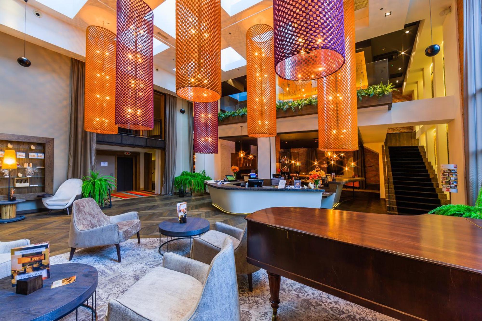 Hotel Bristol Tradition And Luxury Жешов Екстериор снимка Lobby